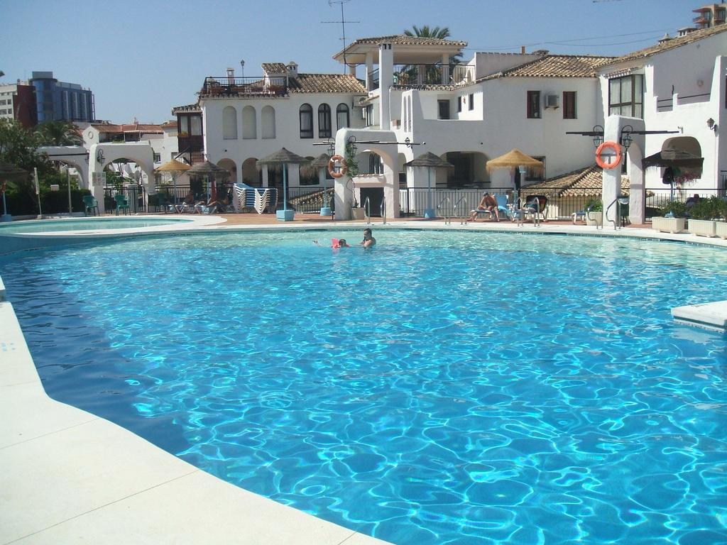 Benalmadenapartments Bbq Evita Beach Club Номер фото