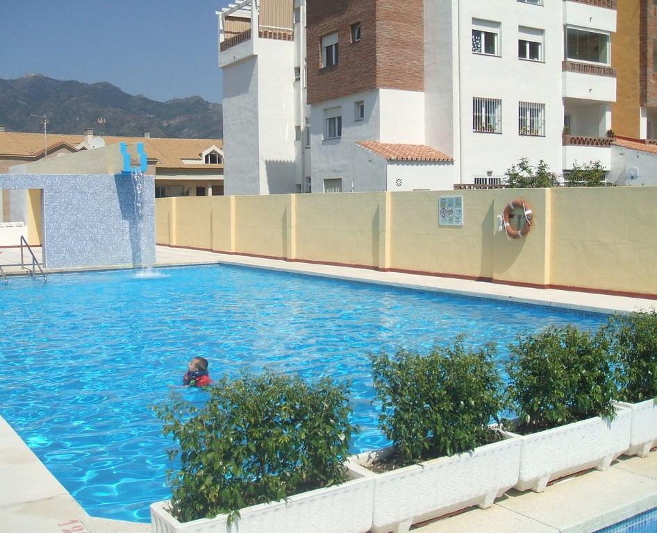 Benalmadenapartments Bbq Evita Beach Club Екстер'єр фото